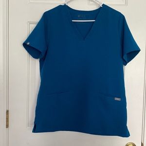 Figs Alps blue Casma 3 pocket scrub top Medium